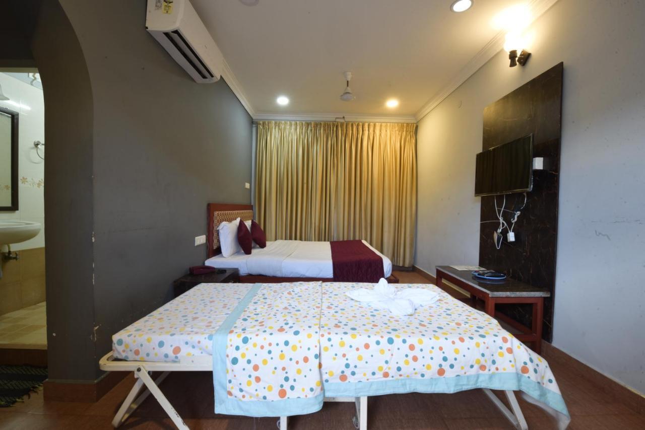 King Park Hotel Pondicherry Exterior photo