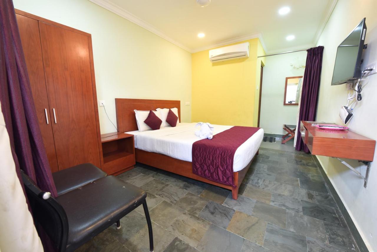 King Park Hotel Pondicherry Exterior photo